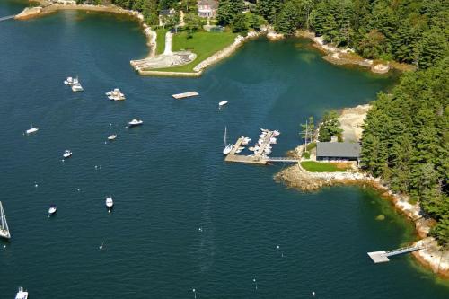 Kollegewidgewok Yacht Club